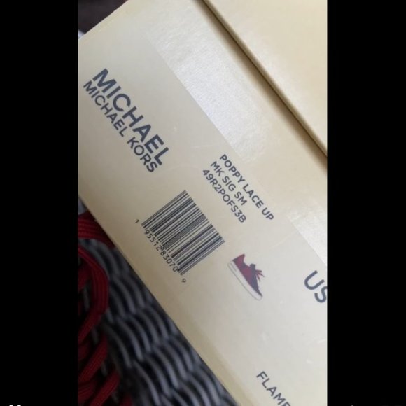 Michael Kors Poppy Lace Up MK Sig Small WMNS - Picture 3 of 16